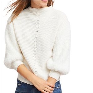 Knitted&Knotted Sweater NWOT